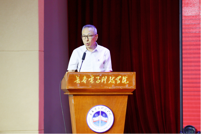 追光而遇 沐光而行｜长春电子科技学院 2025 届学生毕业典礼暨学位授予仪式隆重举行！