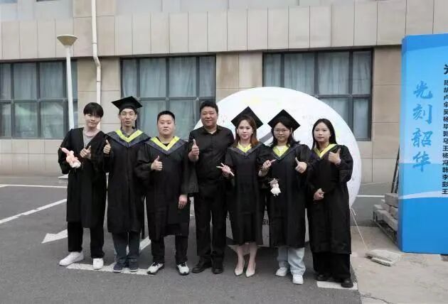 追光而遇·沐光而行｜青春不散场，毕业正当“燃”！