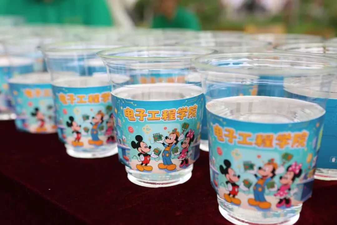 追光而遇·沐光而行｜青春不散场，毕业正当“燃”！