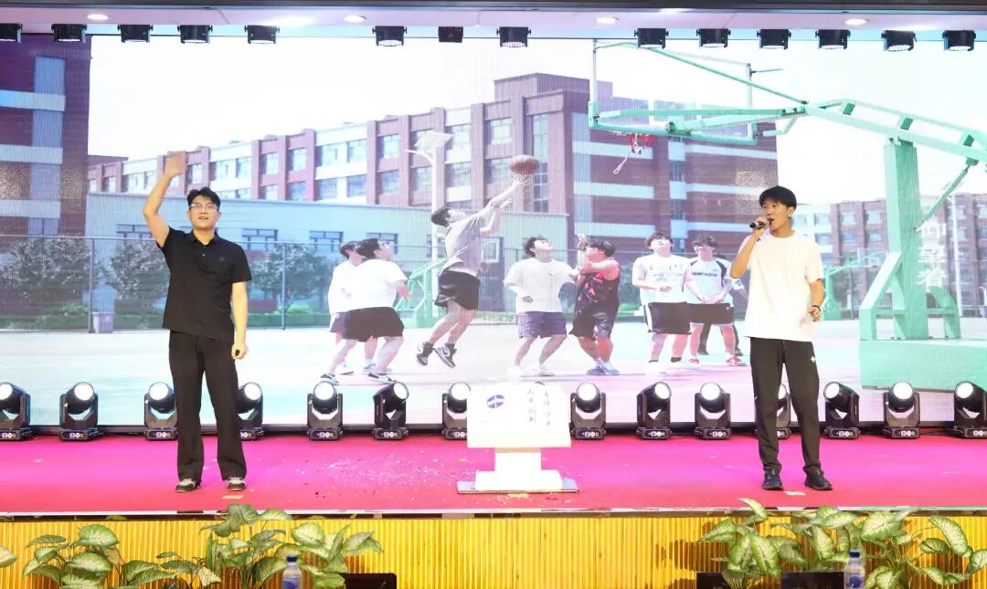 追光而遇 沐光而行｜长春电子科技学院 2025 届学生毕业典礼暨学位授予仪式隆重举行！