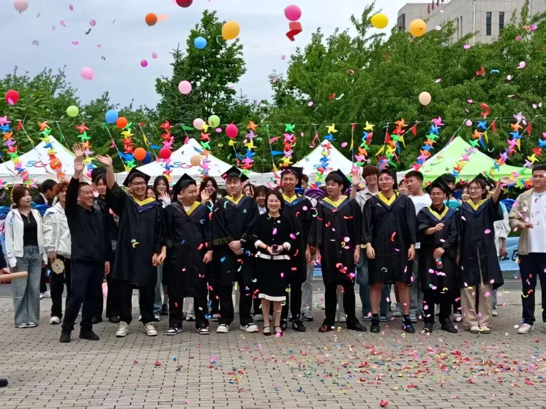 追光而遇·沐光而行｜青春不散场，毕业正当“燃”！