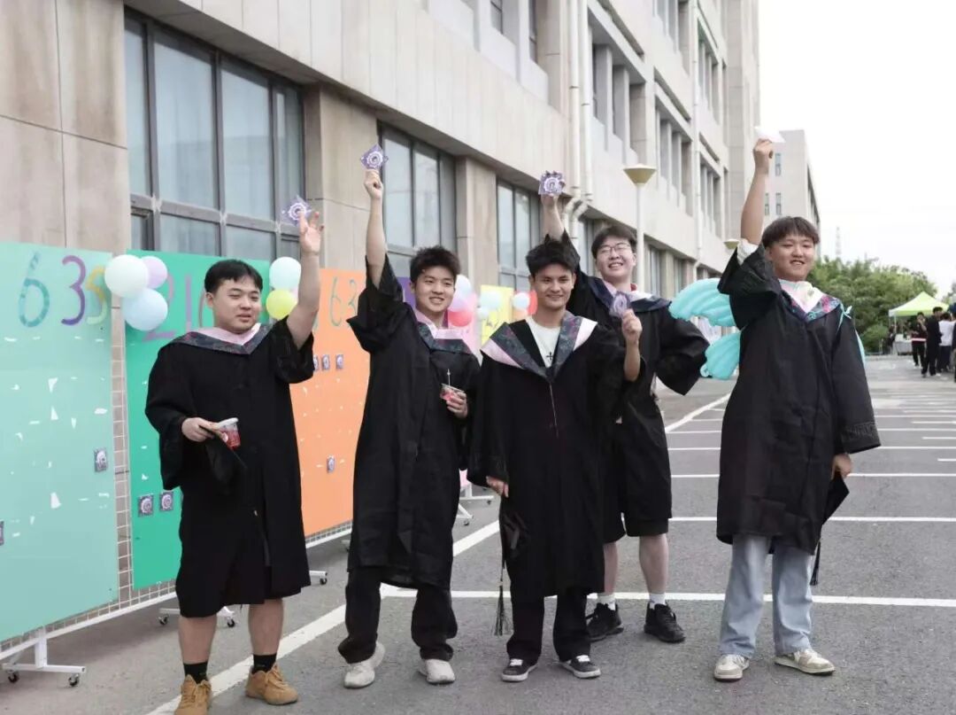 追光而遇·沐光而行｜青春不散场，毕业正当“燃”！