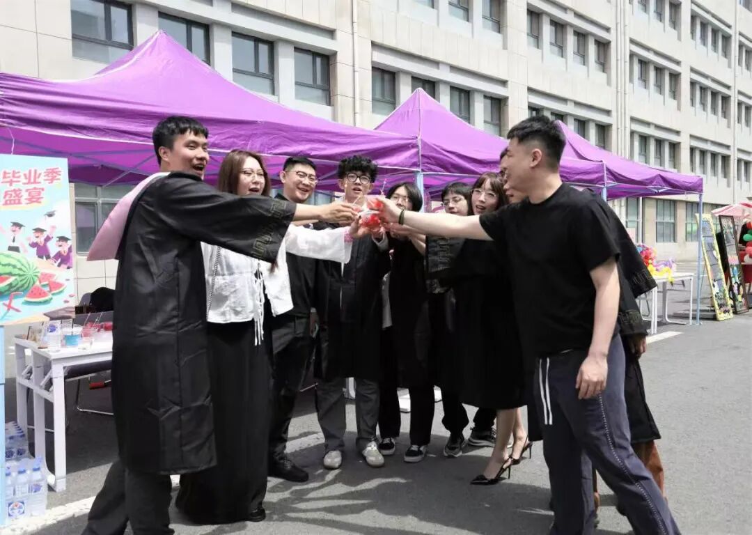 追光而遇·沐光而行｜青春不散场，毕业正当“燃”！