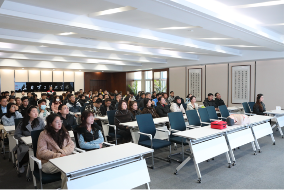 工惠校园｜提升应急救护能力·筑牢校园生命防线——长春电子科技学院开展心肺复苏（CPR+AED）专题培训