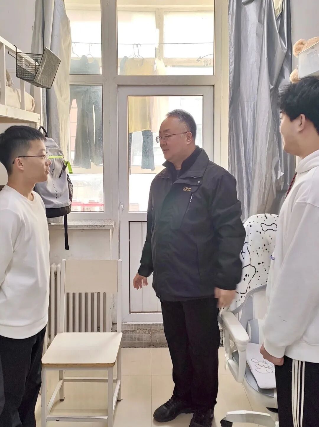 暖心走访筑安全 情系学子启新程——我校开展新学期寝室走访关怀活动暖心走访筑安全 情系学子启新程——我校开展新学期寝室走访关怀活动