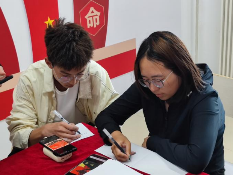 讲好红色故事，传承时代经典——“红色文化进公寓”系列活动