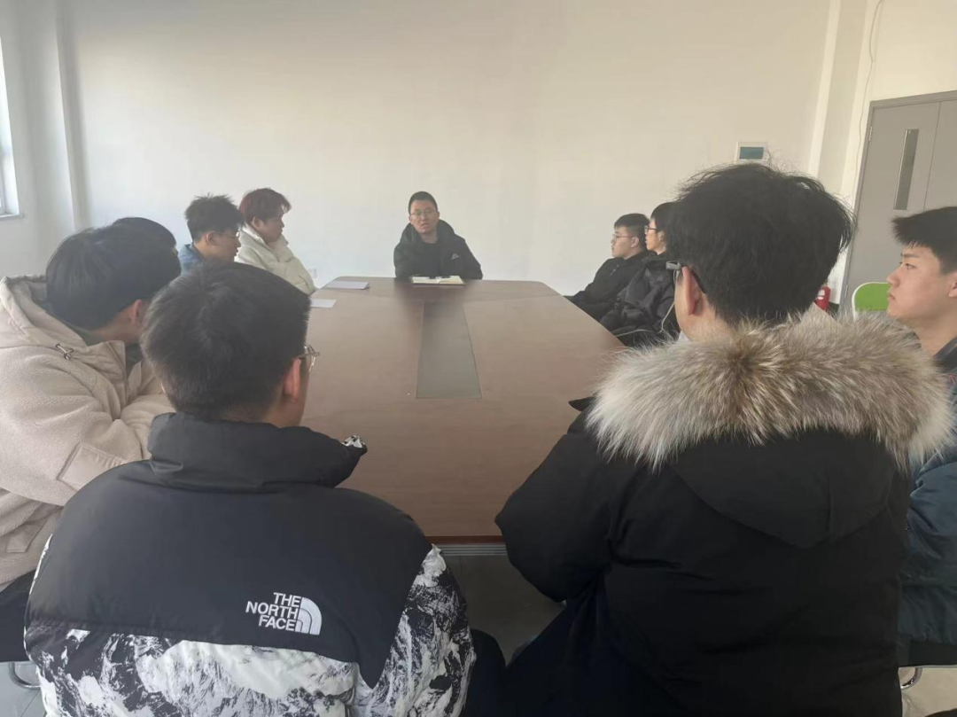 热辣滚烫新学期 龙行龘龘赴新程┃我校组织开展2024年春季学期“开学第一课”