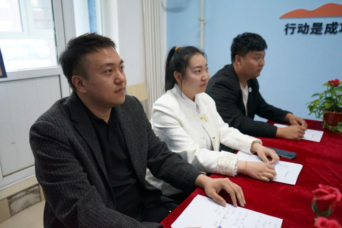 学习先进榜样力量，树立寝室阅读模范——“书香公寓”第二期读书分享交流会之读名人传记