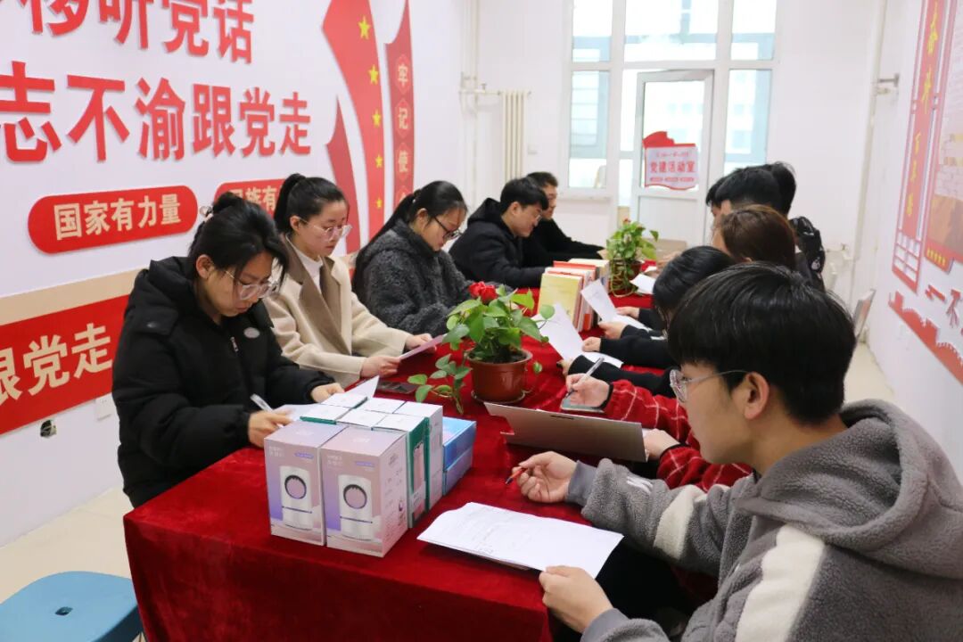 抓好公寓学风建设，营造寝室文化氛围——“书香公寓”第一期读书分享交流会之读红色书籍