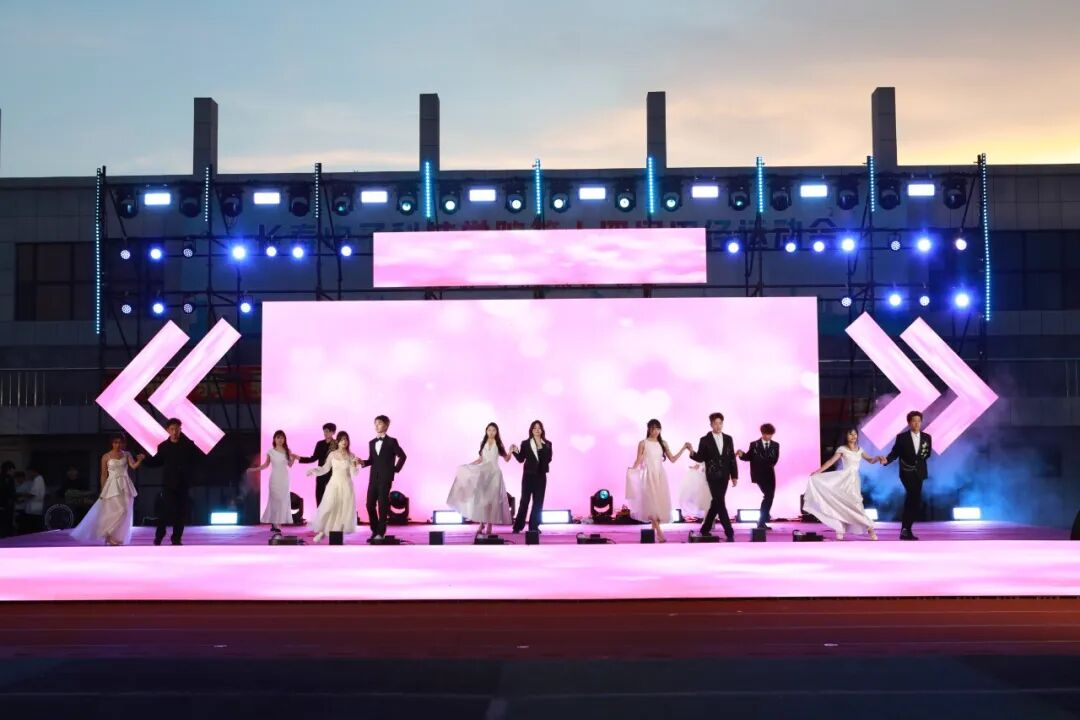 青春盛会燃动夏夜,长电2026届毕业狂欢夜温情落幕 青春盛会燃动夏夜,长电2026届毕业狂欢夜温情落幕