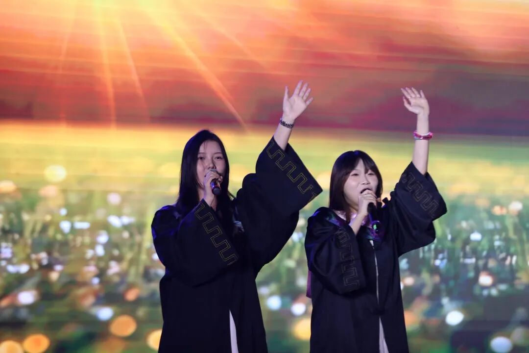 青春盛会燃动夏夜,长电2026届毕业狂欢夜温情落幕 青春盛会燃动夏夜,长电2026届毕业狂欢夜温情落幕