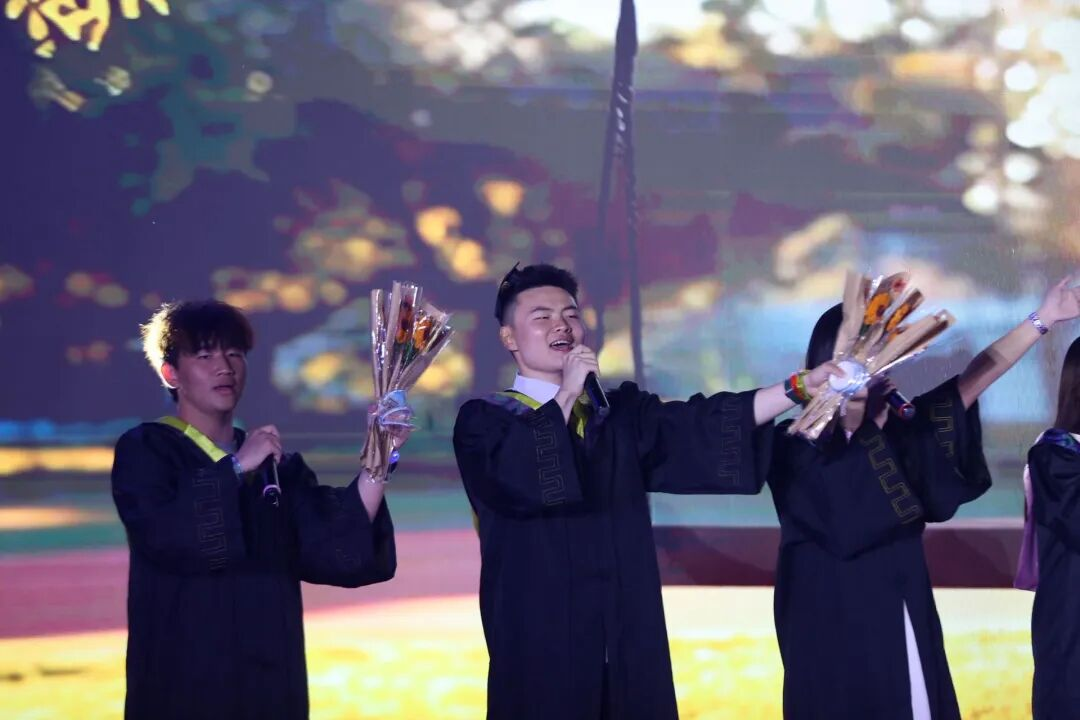 青春盛会燃动夏夜,长电2026届毕业狂欢夜温情落幕 青春盛会燃动夏夜,长电2026届毕业狂欢夜温情落幕